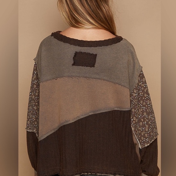 201. POL RESTOCK patchwork oversize slouchy multicolor peace appliqué sweatshirt - Picture 4 of 4